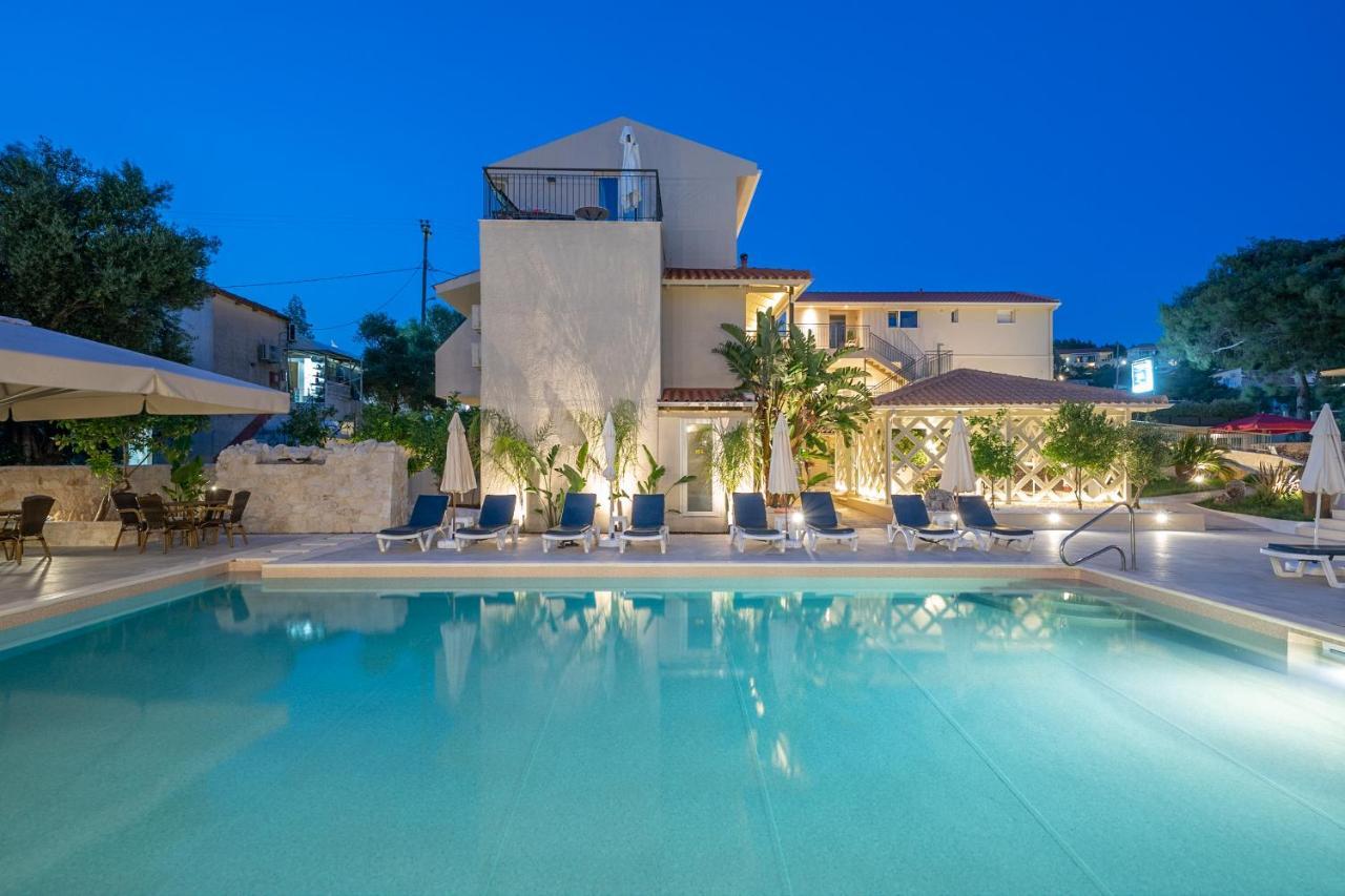 Makris Yialos Apartments Ласи Екстериор снимка