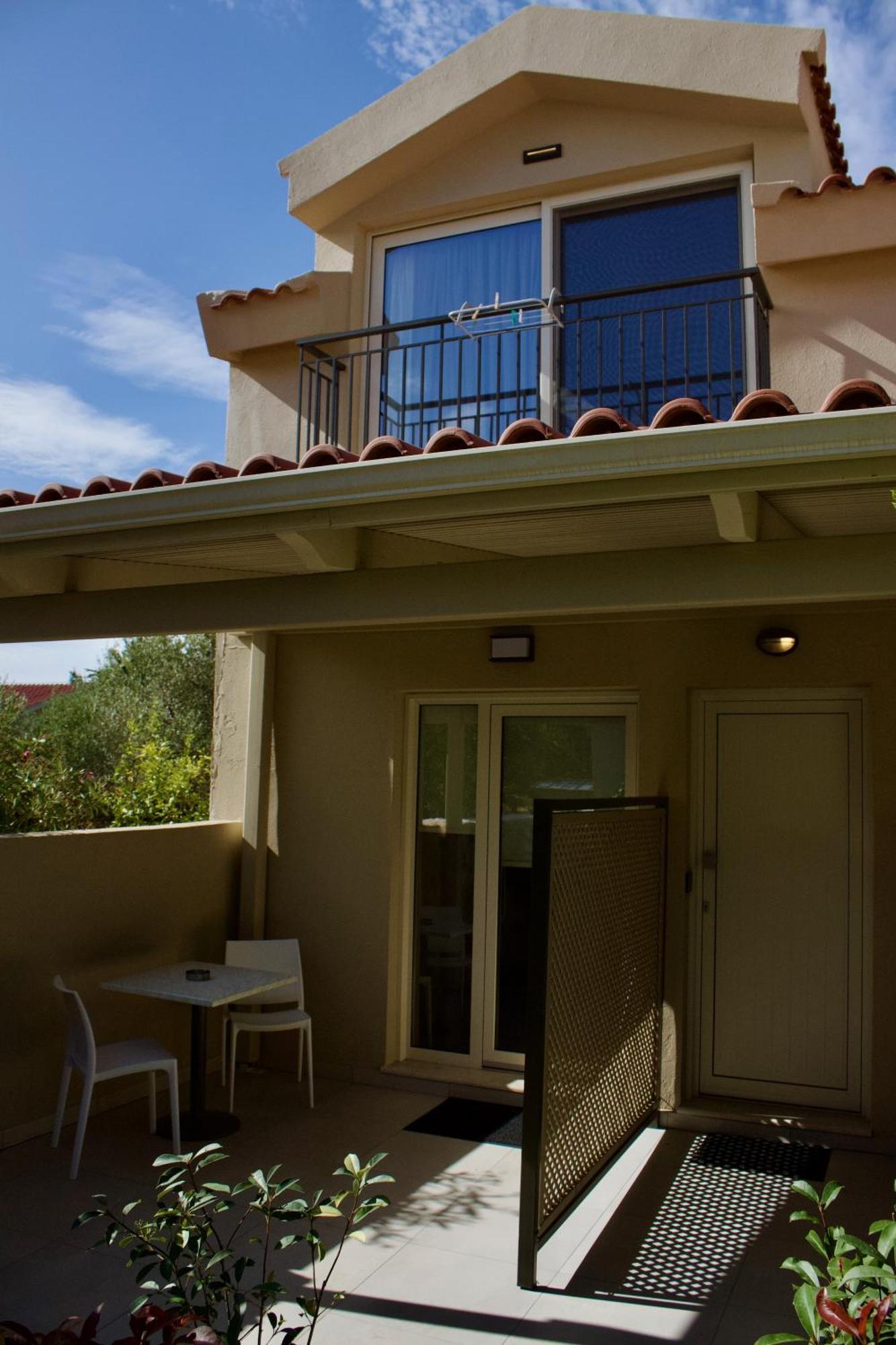 Makris Yialos Apartments Ласи Екстериор снимка