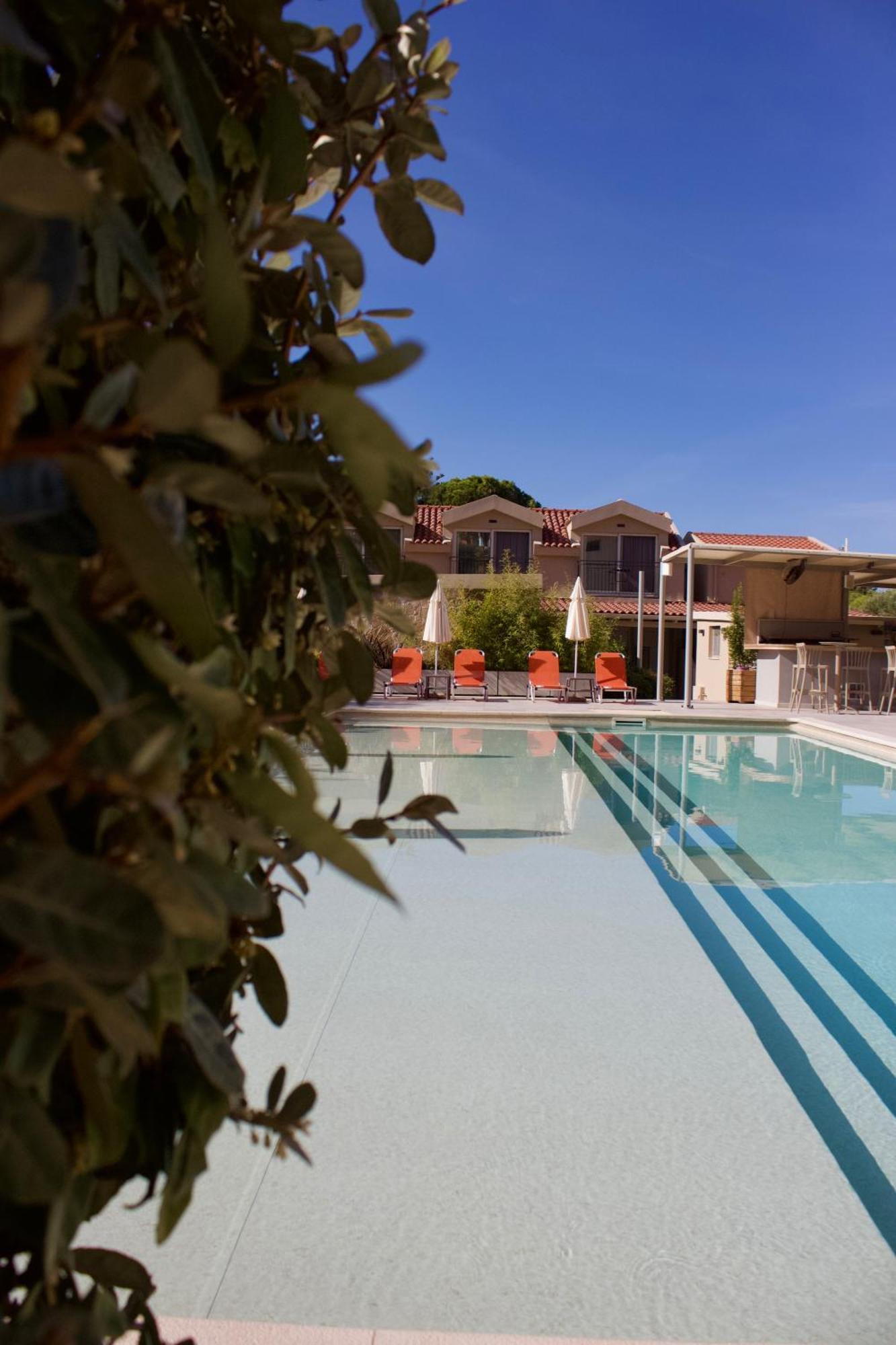 Makris Yialos Apartments Ласи Екстериор снимка